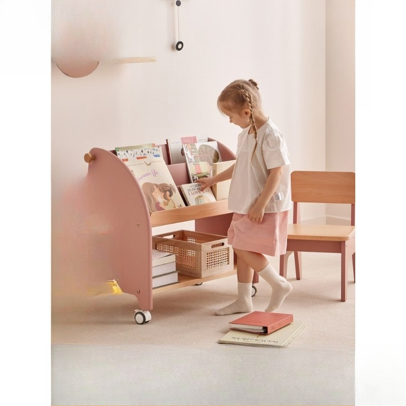 無垢材の本棚 床から天井までの雑誌棚 棚 絵本棚 リビングル - Baby Bookshelf Small のレビューと価格