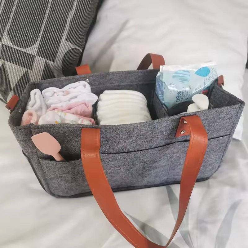 フェルト製多層ナーサリーオーガナイザー ベビーカー収納バッグ - Baby Nursery Handles のレビューと価格